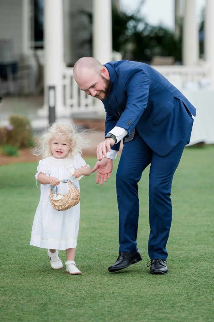 candid wedding photographs